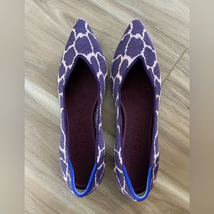 Rothy’s Point Violet Giraffe Print Flats Size US 6 (Retired Print)